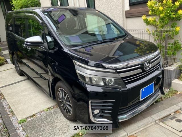 Toyota VOXY 2016-09 7226897-1