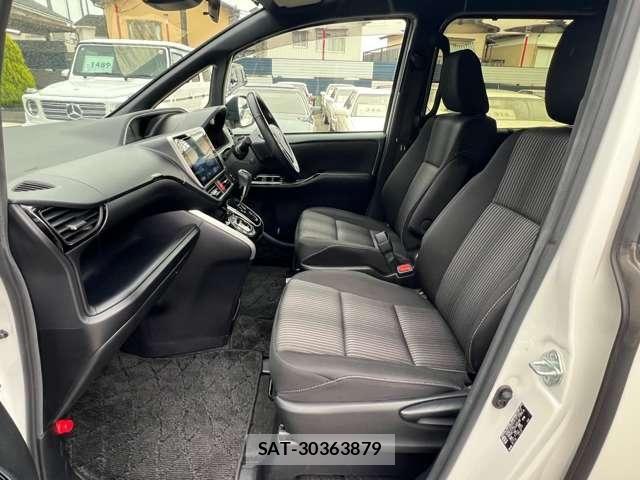Toyota VOXY 2019-07 7226936-9