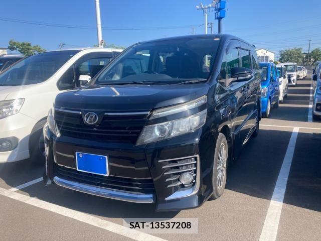Toyota VOXY 2014-02 7226875-1