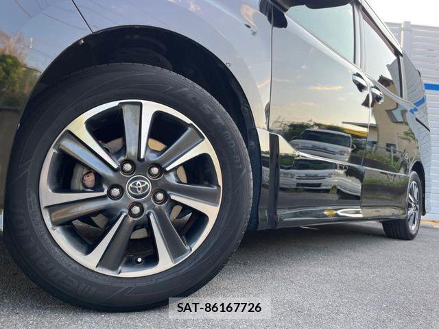 Toyota VOXY 2018-12 7226931-13