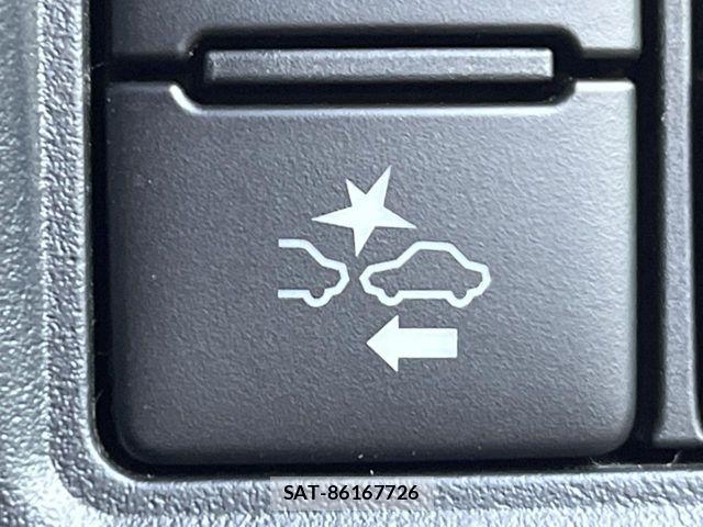 Toyota VOXY 2018-12 7226931-5