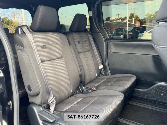 Toyota VOXY 2018-12 7226931-8