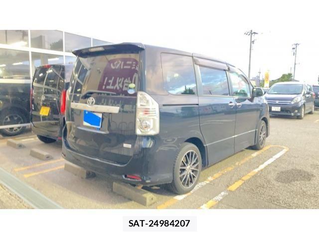 Toyota VOXY 2009-07 7226849-5