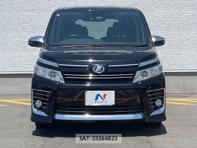 Toyota VOXY 2016-02 7226891-13