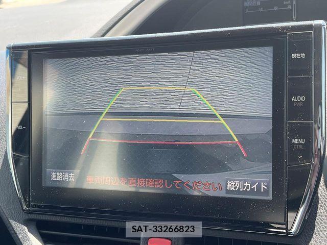 Toyota VOXY 2016-02 7226891-3