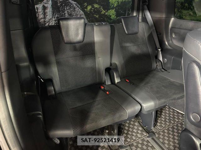Toyota VOXY 2020-11 7226946-9