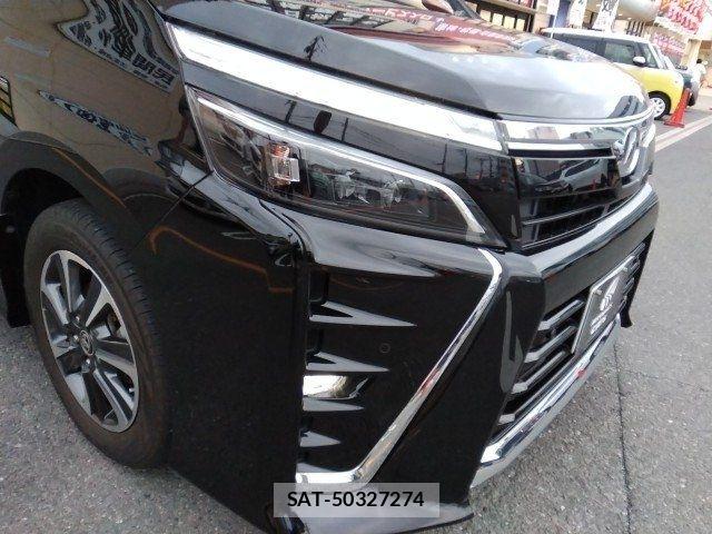 Toyota VOXY 2020-06 7226943-9