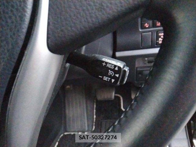 Toyota VOXY 2020-06 7226943-16