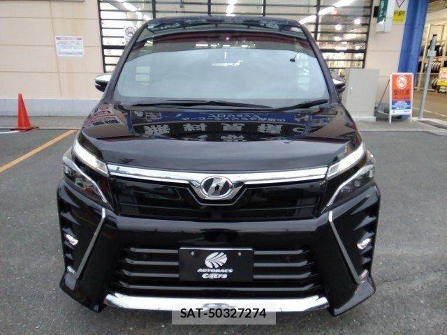 Toyota VOXY 2020-06 7226943-4
