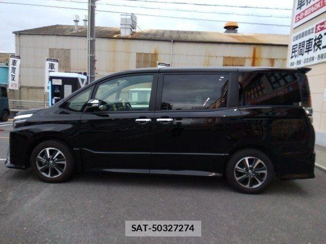 Toyota VOXY 2020-06 7226943-6
