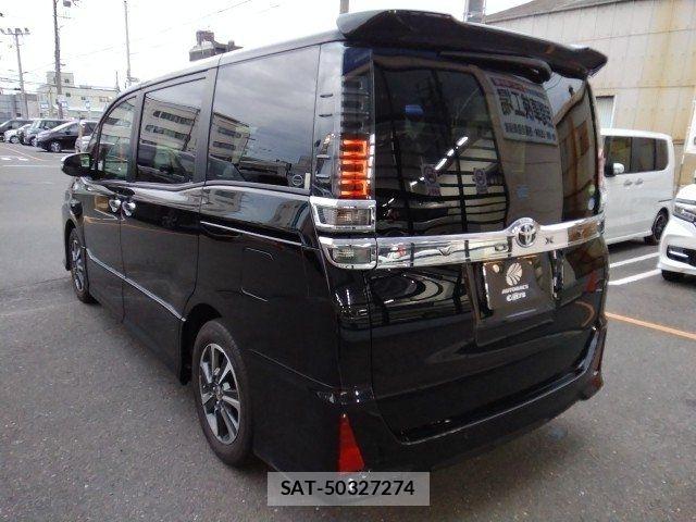Toyota VOXY 2020-06 7226943-8