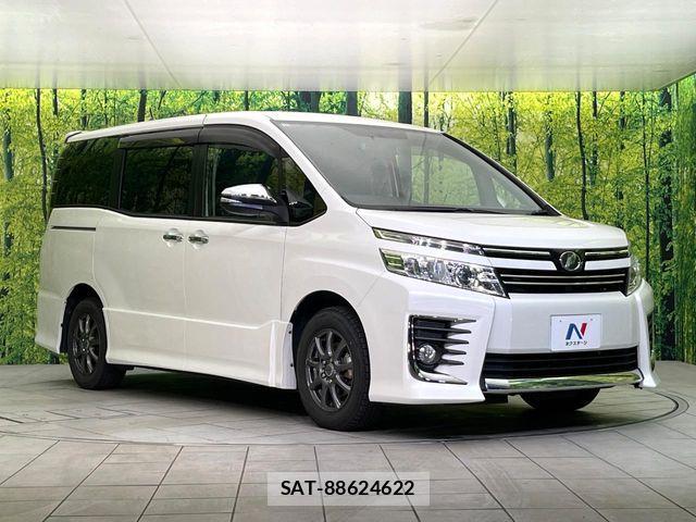 Toyota VOXY 2015-12 7217149-15