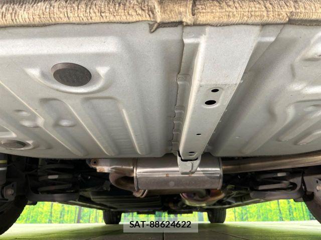 Toyota VOXY 2015-12 7217149-18