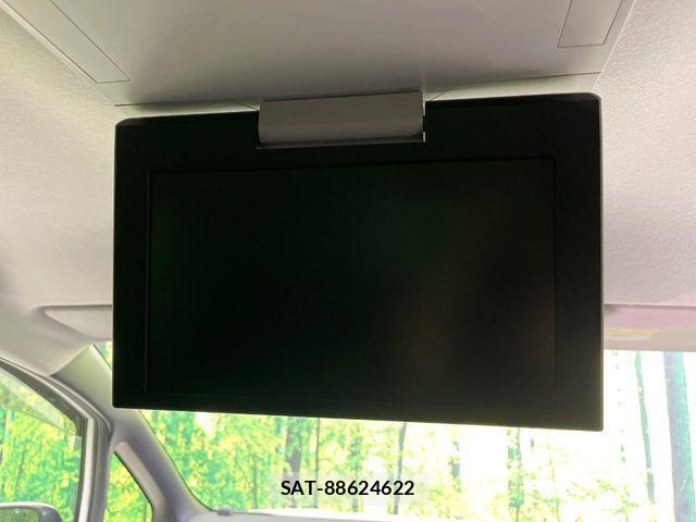 Toyota VOXY 2015-12 7217149-4