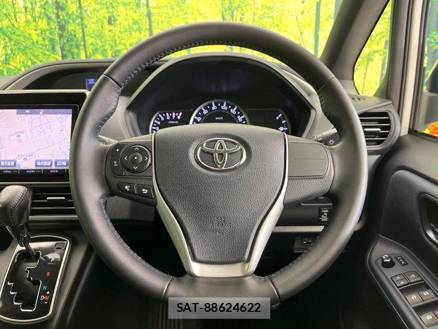 Toyota VOXY 2015-12 7217149-6