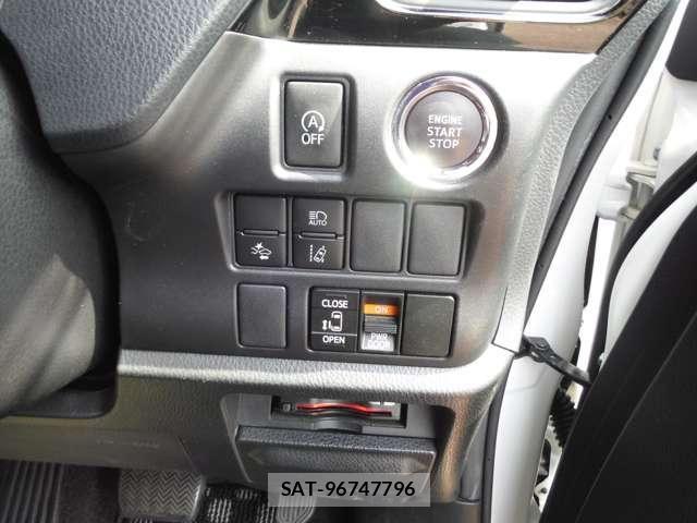 Toyota VOXY 2017-09 7226910-29