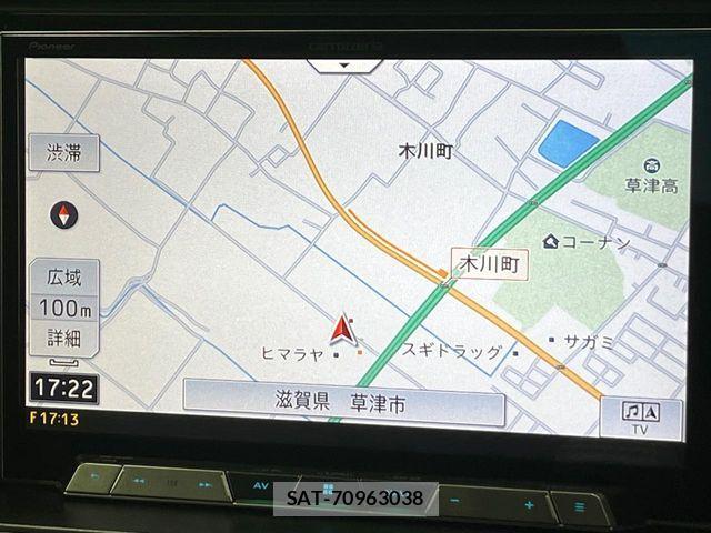 Toyota VOXY 2017-02 7226898-3