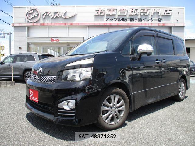 Toyota VOXY 2011-06 7226859-0