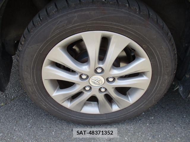 Toyota VOXY 2011-06 7226859-21