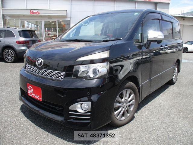 Toyota VOXY 2011-06 7226859-7
