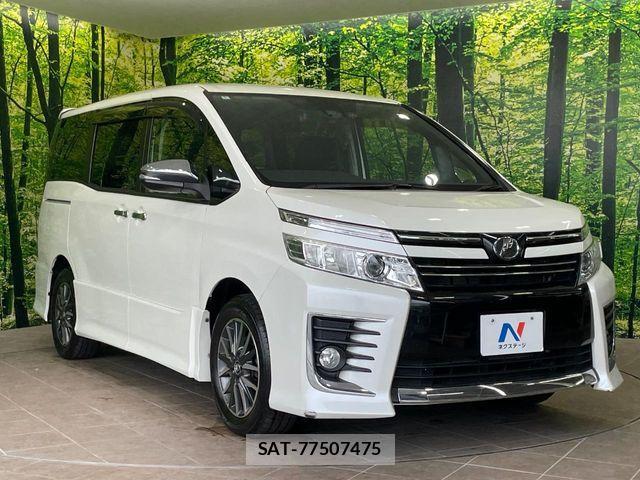 Toyota VOXY 2016-05 7226894-16