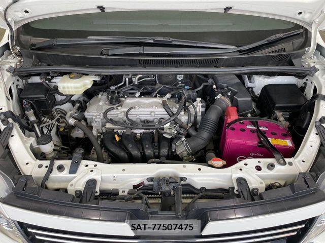 Toyota VOXY 2016-05 7226894-18