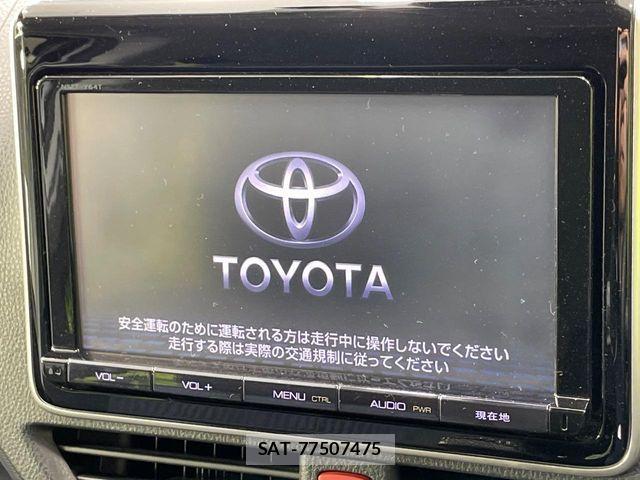 Toyota VOXY 2016-05 7226894-5