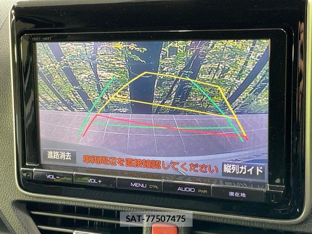 Toyota VOXY 2016-05 7226894-6