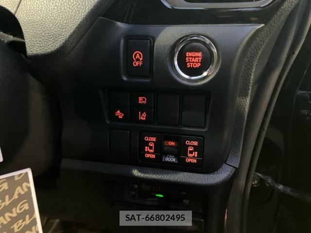 Toyota VOXY 2019-04 7226933-18