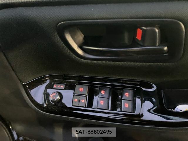 Toyota VOXY 2019-04 7226933-19