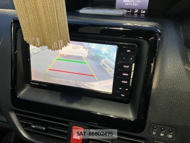 Toyota VOXY 2019-04 7226933-20