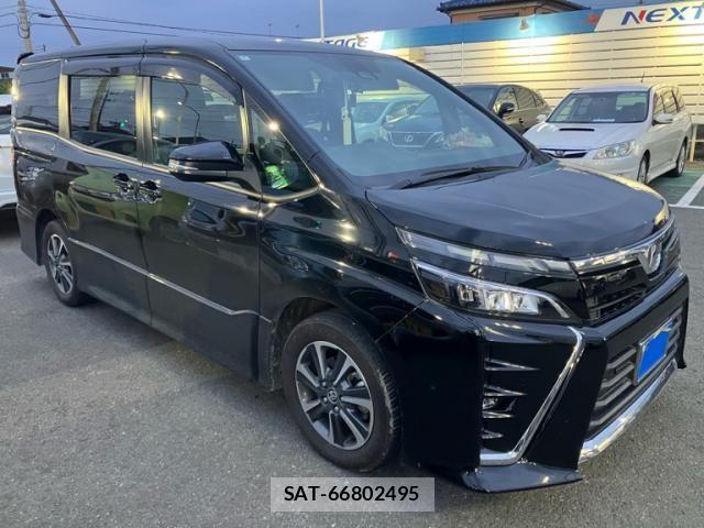 Toyota VOXY 2019-04 7226933-1