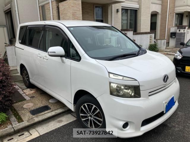 Toyota VOXY 2009-06 7226848-0