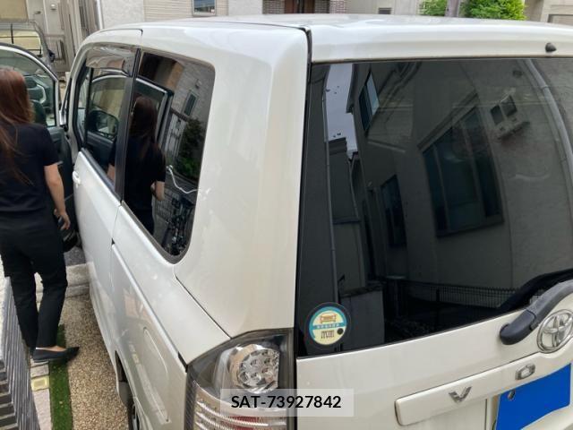 Toyota VOXY 2009-06 7226848-4
