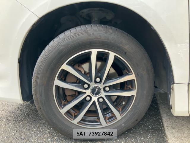 Toyota VOXY 2009-06 7226848-6