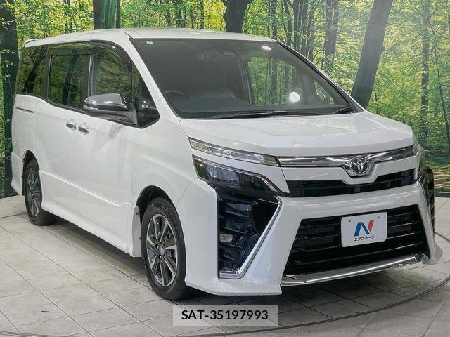 Toyota VOXY 2021-07 7226957-17