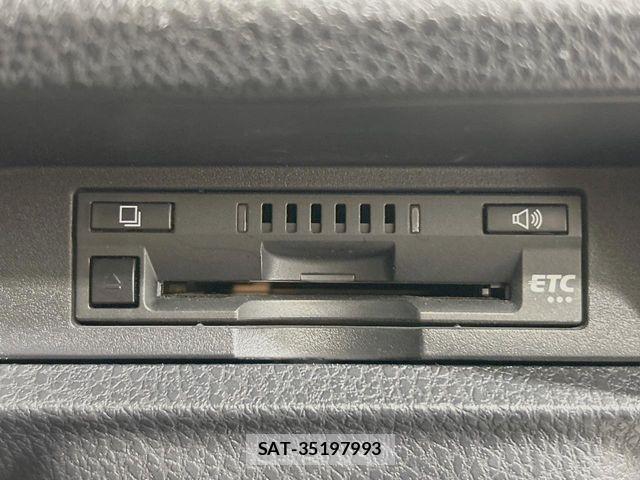 Toyota VOXY 2021-07 7226957-7