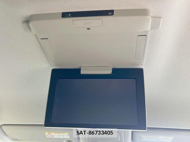 Toyota VOXY 2015-10 7226884-5