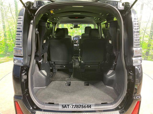 Toyota VOXY 2020-01 7226937-10