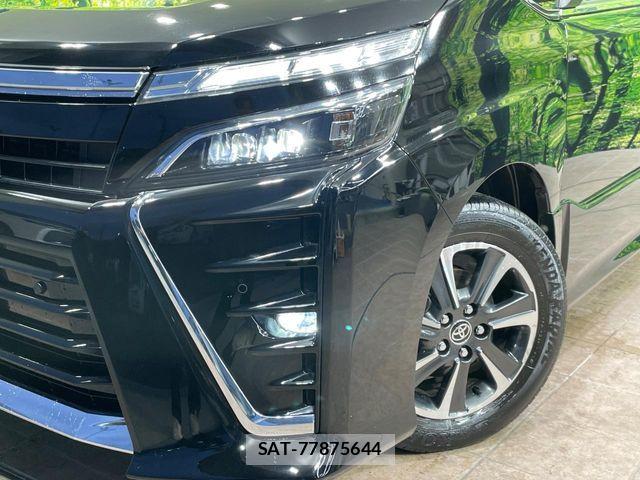 Toyota VOXY 2020-01 7226937-12