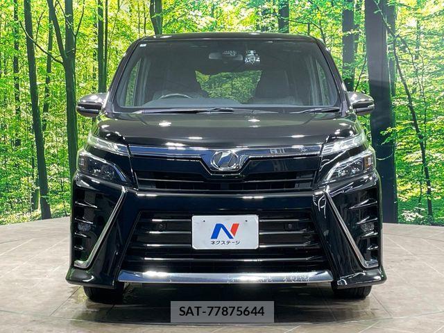 Toyota VOXY 2020-01 7226937-14