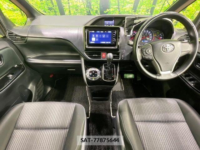 Toyota VOXY 2020-01 7226937-1