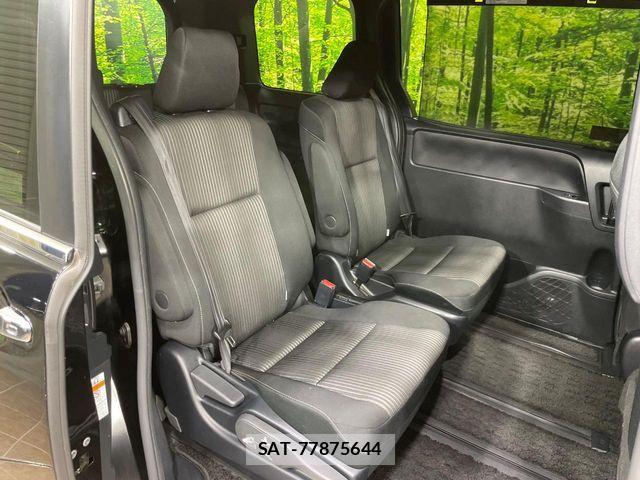 Toyota VOXY 2020-01 7226937-8
