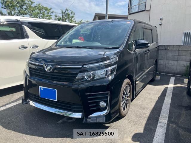 Toyota VOXY 2016-02 7226890-0