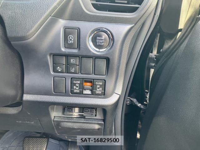 Toyota VOXY 2016-02 7226890-14