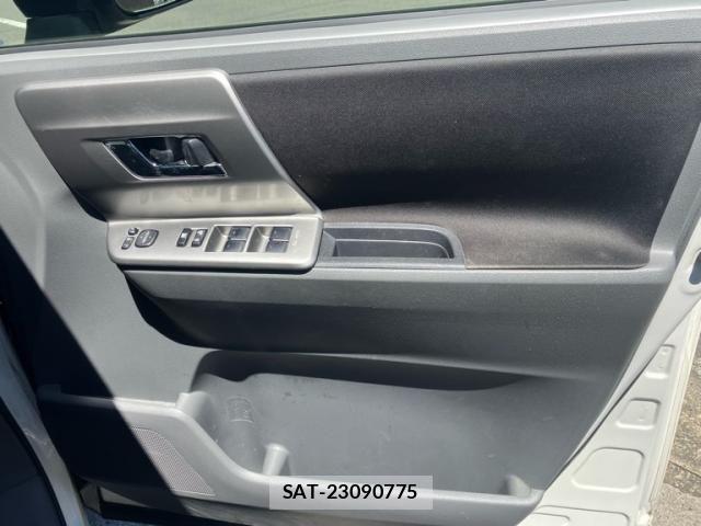 Toyota VOXY 2009-12 7226853-9