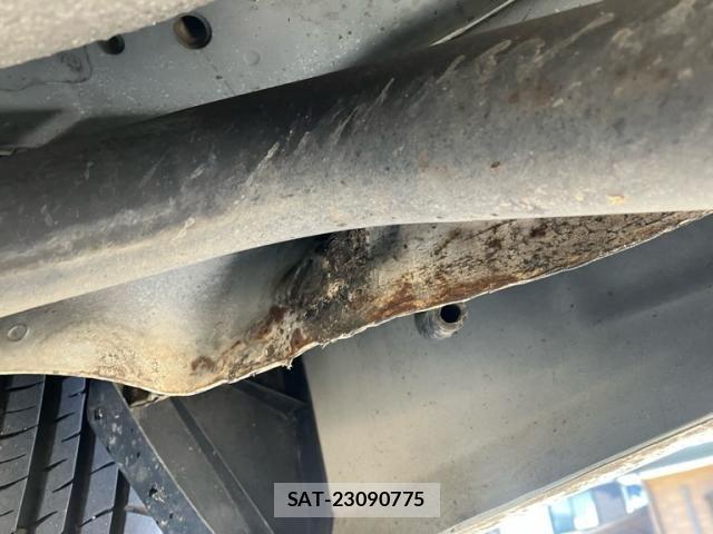 Toyota VOXY 2009-12 7226853-22