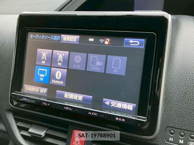 Toyota VOXY 2015-12 7217147-4