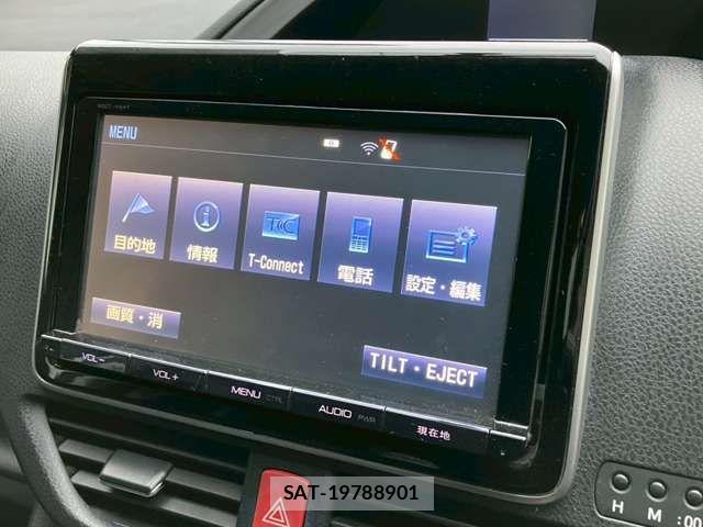 Toyota VOXY 2015-12 7217147-5