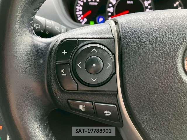 Toyota VOXY 2015-12 7217147-6